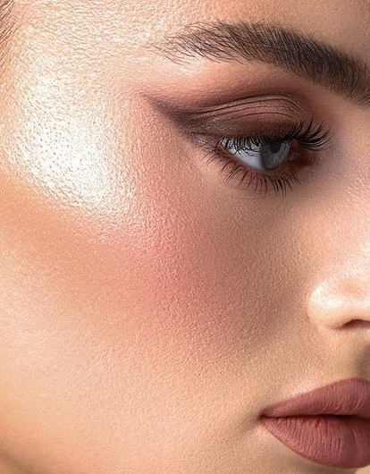 Сиять всегда: 5 лучших хайлайтеров