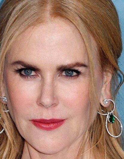 Николь Кидман вышла в свет в «платье невесты»