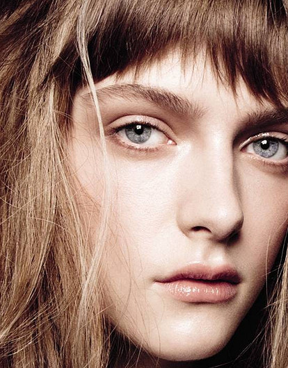 Один раз отрежь: модные челки сезона 2021/22