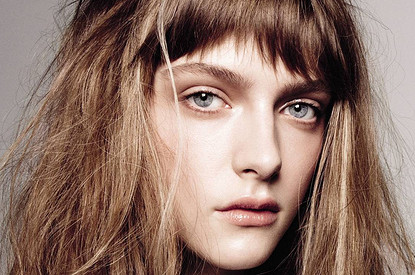 Один раз отрежь: модные челки сезона 2021/22