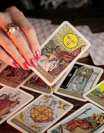 Любовный гороскоп на 2022 год: узнай свое будущее по картам Таро