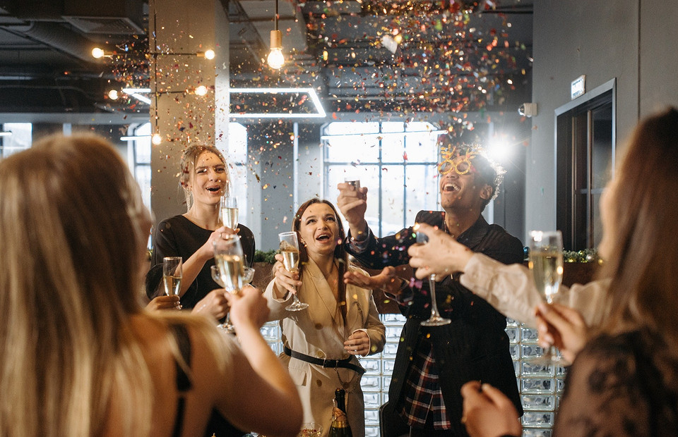 8 советов, как выбрать хорошее шампанское на Новый год