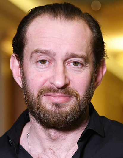 «Я набрался наглости и позвонил ему»: Хабенский вспомнил забавный случай с Эрнстом