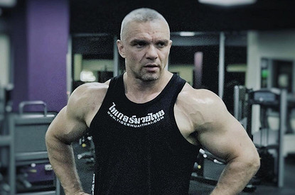 «Мне мерзко»: Епифанцев объяснил, почему снял обувь перед дракой в баре