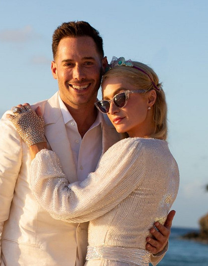 «Я сказала да»: Пэрис Хилтон выходит замуж