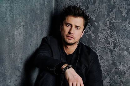 Павел Прилучный ответил на слухи о многомиллионных долгах и проблемах с Мирославой Карпович (видео)