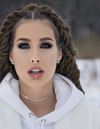 Кети Топурия показала, как дочка целует новорожденного братика (умилительное видео)