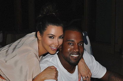 Ким Кардашьян официально подала на развод с Канье Уэстом