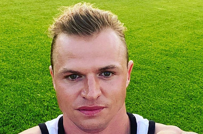 Дмитрий Тарасов кардинально сменил имидж, став пепельным блондином