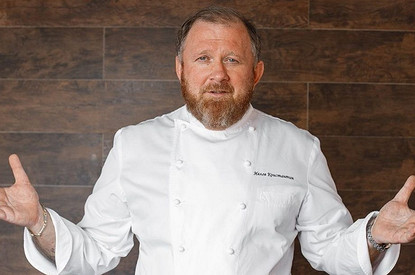 Константин Ивлев рассказал о разводе после 20 лет брака, похудении на 30 кг и закрытии ресторанов Бузовой