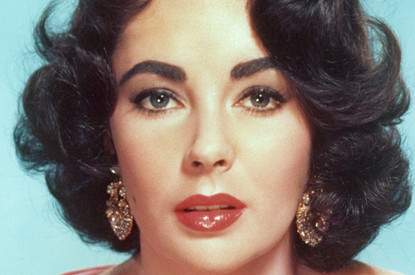 Восемь браков, борьба с тяжелыми болезнями и зависимостями Элизабет Тейлор: биография, семья и дети голливудской звезды