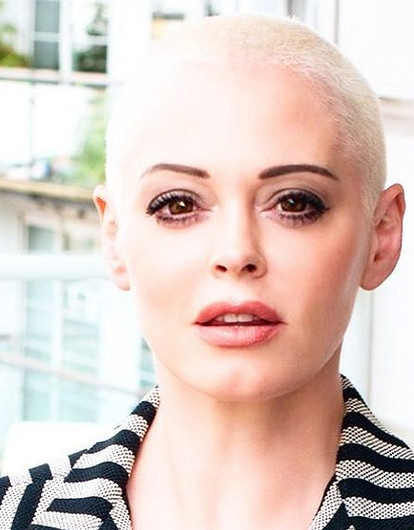 «Голливуд – секта»: звезда «Зачарованных» Роуз Макгоуэн высказалась против обвиненного в насилии Мэрилина Мэнсона