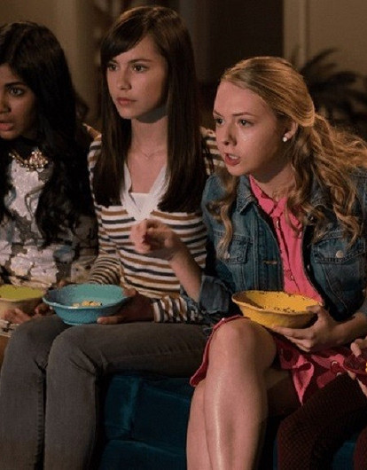 Всему свое место: как правильно рассказать ребенку про дресс-код