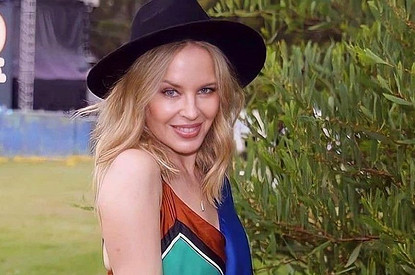 52-летняя Кайли Миноуг впервые выходит замуж