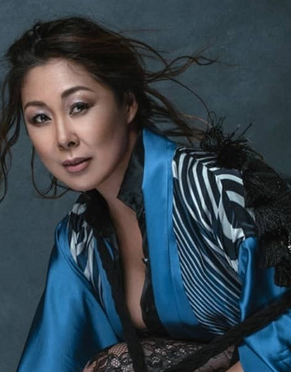 Анита Цой рассказала, что узнала о смерти отца через месяц после похорон