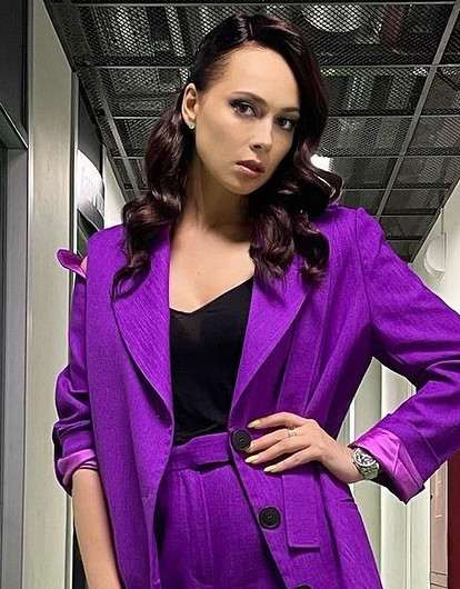 «Волосам конец»: Настасья Самбурская рассказала о своих болезнях