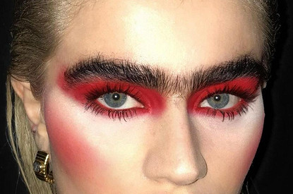 Покрасить брови дома и не сойти с ума: 10 важных правил