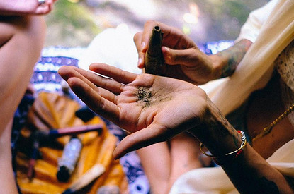 Ноздря в ноздрю с шаманами: вред и польза церемонии Рапэ (видео)