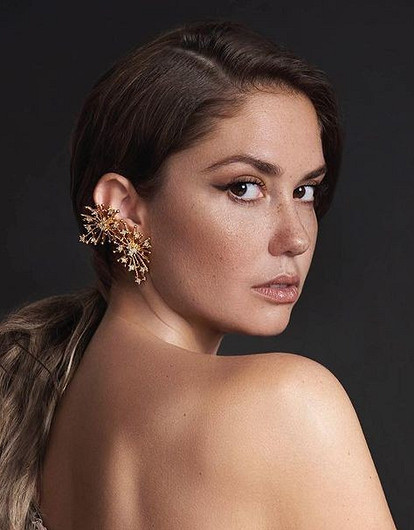 «Здорово, что появились слухи»: Агата Муцениеце рассказала о «романе» с Климом Шипенко (видео)