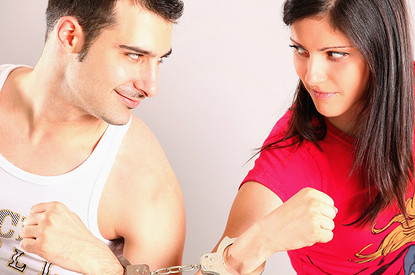 Совместимость в быту: как не убить любимого сковородкой