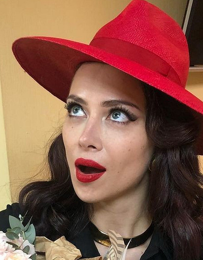 Бомж-пати: Настасья Самбурская устроила вечеринку в честь дня рождения с необычным дресс-кодом