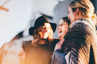 Овнам поможет реализоваться творчество, а Козерогам — новые знакомые: гороскоп для всех знаков Зодиака с 22 по 28 марта