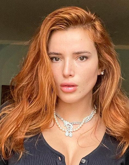 Звезда Disney Белла Торн объявила о помолвке