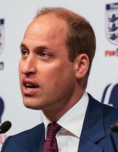 «Он далек от истины»: принц Уильям разозлился на слова принца Гарри о королевской семье