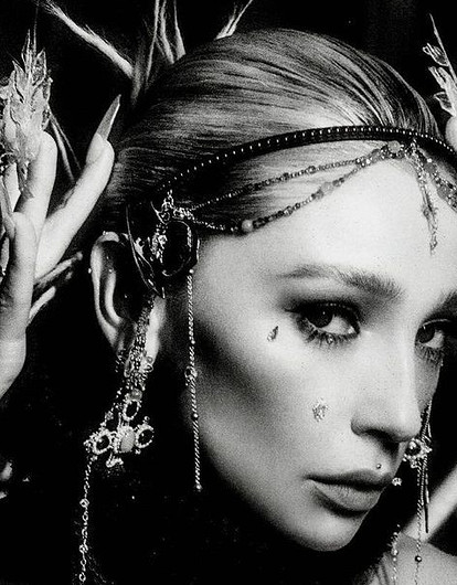 «Я уверена в себе как никогда!»: Настя Ивлеева без одежды снялась для обложки Playboy