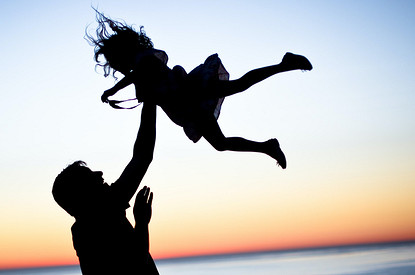 Папа и дочь: как отношения с отцом могут разрушить твою жизнь