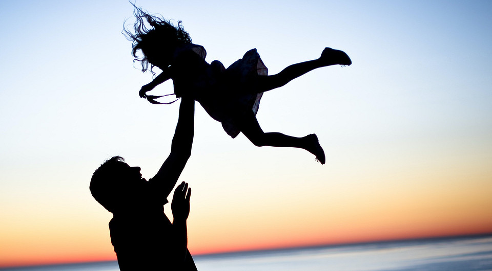 Папа и дочь: как отношения с отцом могут разрушить твою жизнь