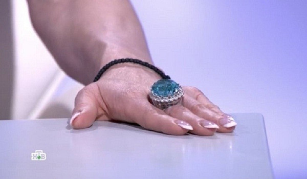 Анастасия Волочкова показала роскошное кольцо за 60 миллионов рублей