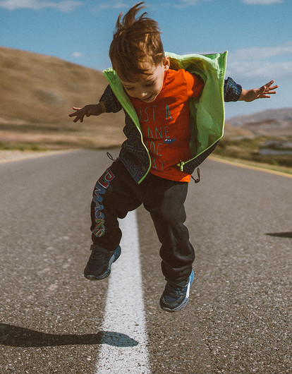 Интерактивные кроссовки и приятные подарки: новая детская коллекция Playkix от Geox