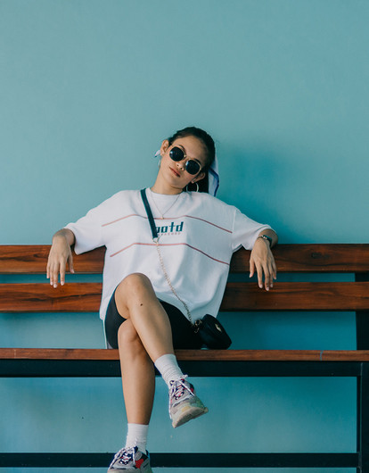 «Не сутулься»: 3 простых и эффективных упражнения для красивой осанки