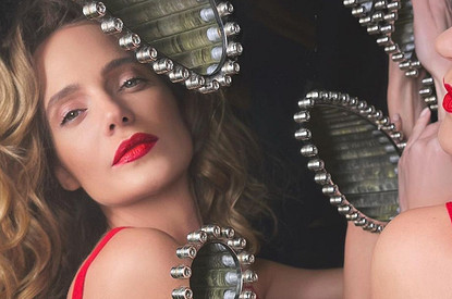 Бьюти-подарки на 8 марта маме, подруге и коллеге: советуют звезды