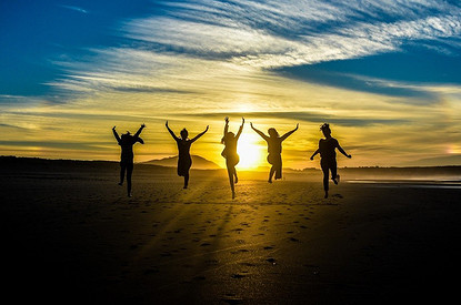 Фартануло: 5 знаков зодиака, которым больше всего повезет в эру Водолея