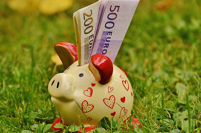 8 Марта — начало финансовой турбулентности. Как разным знакам Зодиака уберечь свои деньги