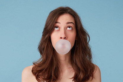 Воспаление десен — чем лечить (спойлер: все зависит от причины)