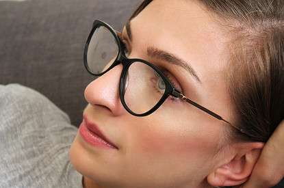 10 вопросов офтальмологу: о вреде линз, синяках под глазами от близорукости и не только