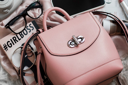 Как выбрать модный рюкзак и с какой одеждой его сочетать