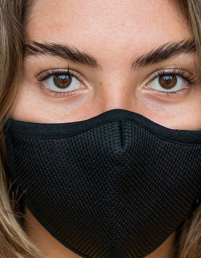 Осложнения после коронавируса:  депрессия, бессонница, выпадение волос и другие частые последствия