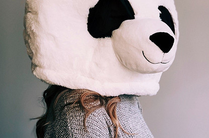 Чем замазать синяки под глазами: главные советы по маскировке (видео)