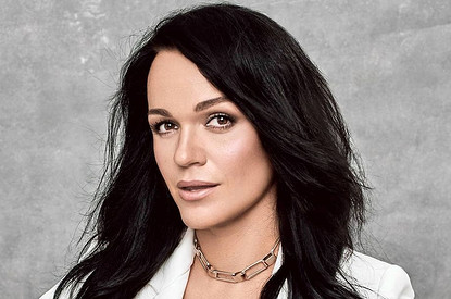 Певица Слава поддержала тиктокершу Валю Карнавал в конфликте с Ларисой Долиной