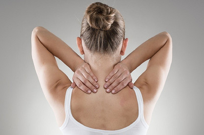 Остеохондроз шейного отдела: симптомы и причины возникновения