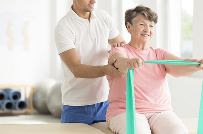 Восстановление руки после инсульта: правила и упражнения