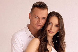 Анастасия Костенко и Дмитрий Тарасов раскрыли пол третьего ребенка