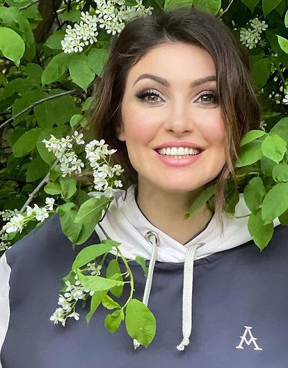 «Вышла замуж под водой»: Анастасия Макеева объявила о свадьбе (видео)