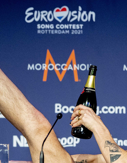 Солиста победившей на «Евровидении» группы Måneskin проверят на наркотики (видео)