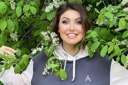 «Вышла замуж под водой»: Анастасия Макеева объявила о свадьбе (видео)