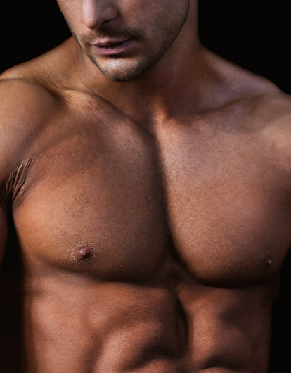 От густых волос до быстрых кубиков пресса: 5 популярных мужских запросов в кабинете косметолога